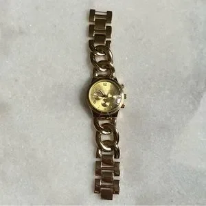 ✔The Limited Gold Chain Watch The Limited | Accessories | The Limited Gold Chain Watch  main image 3